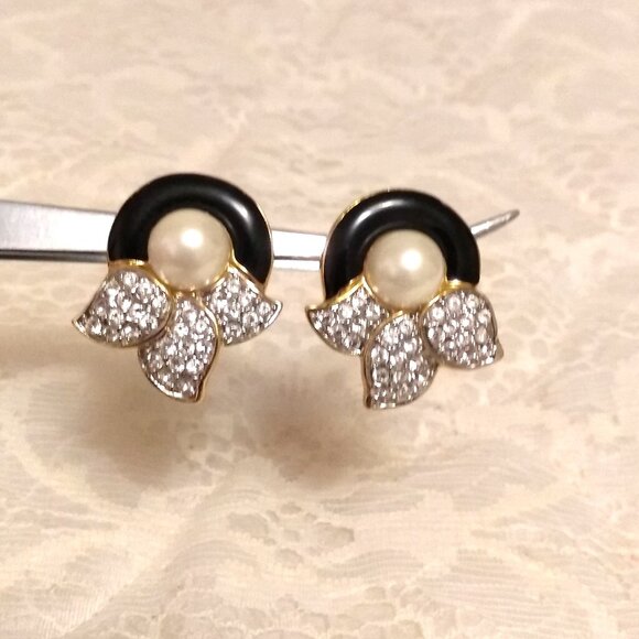 Vintage White Pearl Clear Cubic Zirconia Gold Tone Earrings Pendant - Picture 5 of 16